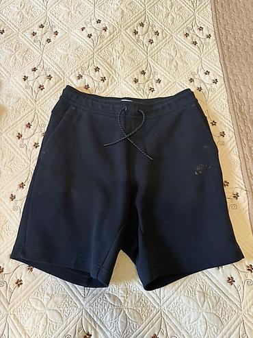 Шорты: Шорты Nike Tech Fleece. 1. Бордовые S, новая с этикеткой, заказывал — 7