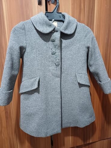 шуба для дома: Продаю пальто для девочек 4-6 лет. натуральное кашемир. состояние