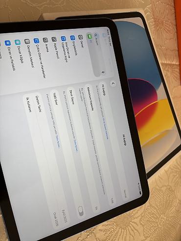 ikinci əl ipad: Rəsmi mağazadan alınıb. Səliqəli istifadə olunub, pul lazımdır deyə — 2