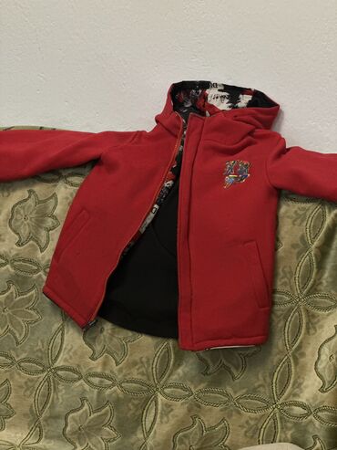 детский костюм весенний осенний: Продаю детские вещи на мальчика. Брюки темно-синего цвета в