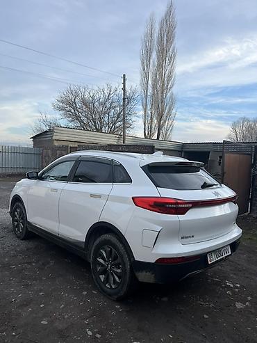 электромобиль w6: Weltmeister EX5, 2021 г., 13000 км, Передний, В наличии — 3