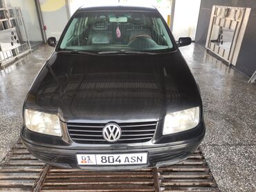 Volkswagen: Volkswagen Bora: 2001 г., 2 л, Автомат, Бензин, Седан