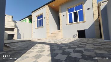 Həyət evləri və villaların satışı: Binə Sovxozda 160 marşurutunun son dayanacağına yaxın həyət evi üçün — 2