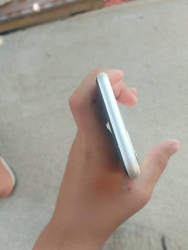 IPhone 11, Б/у, 128 ГБ, Белый, Защитное стекло, Чехол, 100 % — 10