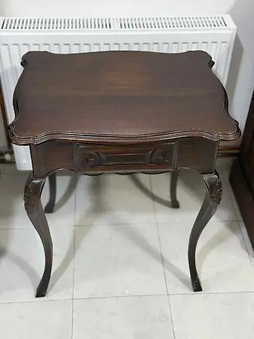 sofe na prodaju: Stilske komode u paru – Dobro stanje 🌟 Cena za dve komode: 400€ 💰 — 4