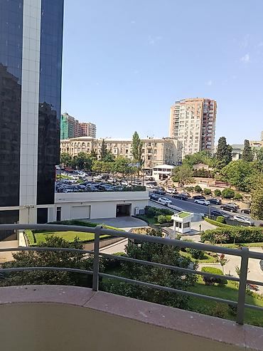 usdul usdol: 4-otaqli mənzil.12/6-ci mərtəbəsi.Cixarisda 161.km. Yel çəkən — 7