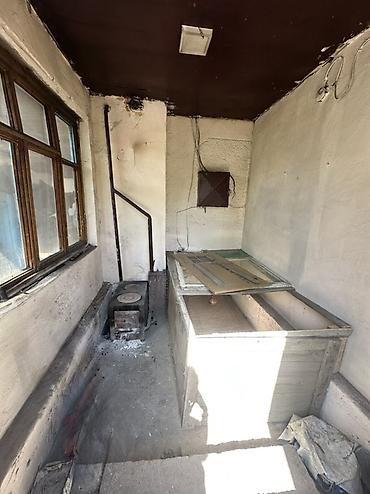 Продажа коттеджей и домов: 📍В центре Сокулука продаётся дом на участке 10 соток. 🏡Дом состоит — 12