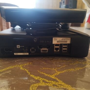 Xbox 360 & Xbox: Xbox 360 Slim oyun konsolu komplekt - Konsol: Xbox 360 Slim (HDMI — 3