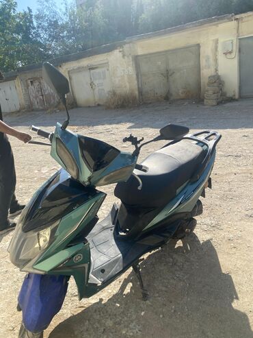 сколько стоит мопед: - YAMAHA, 125 sm3, 2022 il, 22000 km