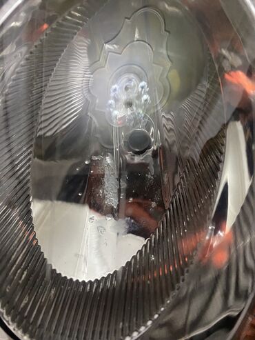 Faralar: Sol, Yaxın və uzaq vuran işıqlar Mercedes-Benz — 6