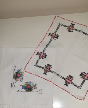 Posteljina: PAKOVANJE MANJIH STOLJNJAKA ZA 1 CENU IZ ANTIKVARNICE na lalafo.rs — 3 Posteljina: PAKOVANJE MANJIH STOLJNJAKA ZA 1 CENU IZ ANTIKVARNICE — 3