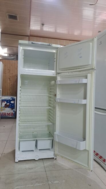 Soyuducular: İşlənmiş 2 qapılı Soyuducu Satılır