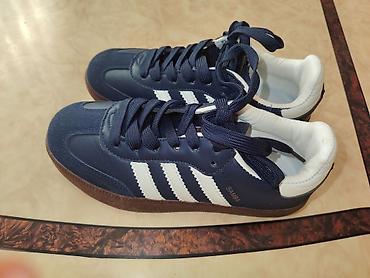 adidas kişi: Adidas Samba tərzində idman ayaqqabısı.Uşağa alıblar krasovka 35azn — 2