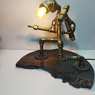Декоративные настольные светильники: Настольные лампы в стиле стимпанк/лофт из металлических сантехнических — 15
