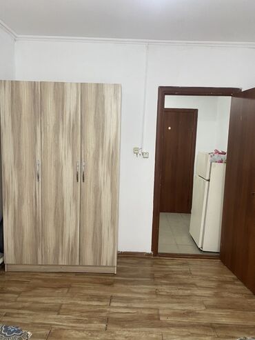 дом в нарыне: Сдаётся простая меблированная комната с отдельной кухней. - Комната