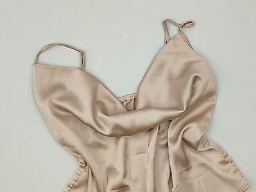 Women`s top, size S