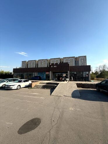 сдаю дом без хозяина жибек жолу: Срочно сдается здание под бизнес! По Жибек Жолу, на первой линии