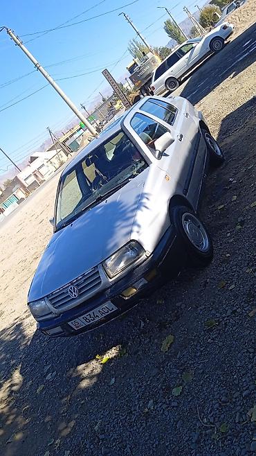 мотор фольсваген: Volkswagen Vento: 1993 г., 2 л, Кол менен иштөөчү, Бензин, Седан — 2