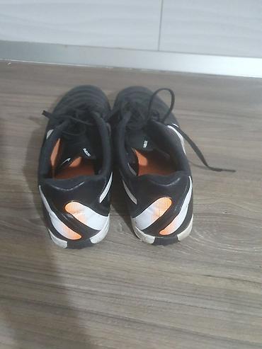 Patike: Nike original.Cista koza.Stanje super.ima jednu malu oderotinu — 13