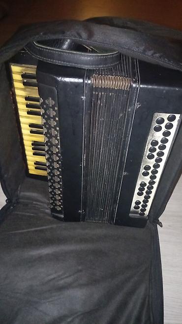 avanti piano: Akkordeon (piano klaviaturalı, knopkali bas tərəf) - Korpus: qara — 2