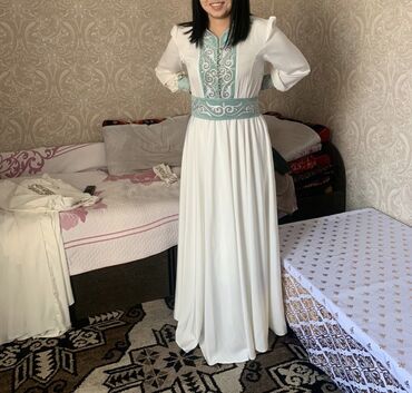 svadebnye platya so shleifom: Национальный костюм, Женский, 44, 46 (M), 3 дня