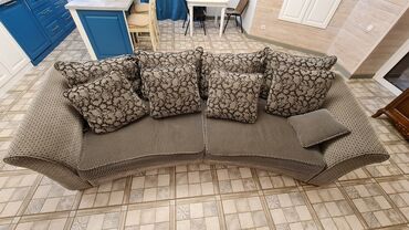 диваны табылга: Кушетка диван, түсү - Боз, Колдонулган