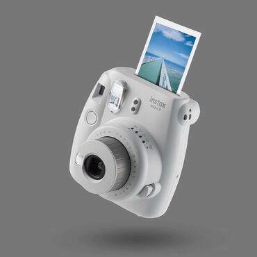 Наушники: Камера моментальной печати Fujifilm Instax Mini 9 позволяет делать