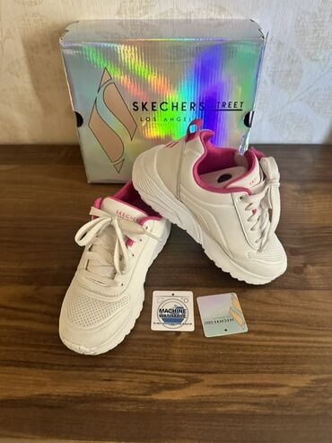 Ölcü 32 ( İspaniyadan alınıb) Cox az qeyinilib! Skechers Street Los