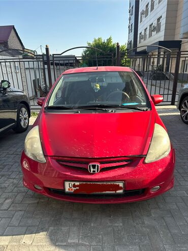 машина алып беребиз: Honda Jazz: 2008 г., 1.3 л, Вариатор, Бензин, Седан