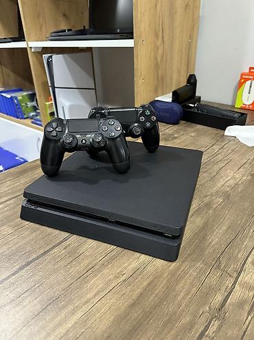 playstation 4 ucun oyunlar: PlayStation 4 Slim oyun konsolu + 2 ədəd orjinal DualShock 4 pultu + — 1