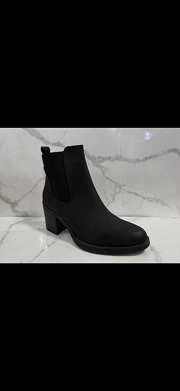 Gležnjače: Modne ženske i muške čizme – više modela - Bež ženske čizme do članka — 19