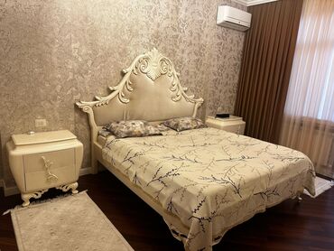 гладильная доска тумба: Двуспальная кровать, Шкаф, Трюмо, 2 тумбы, Б/у