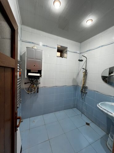 Həyət evləri və villaların satışı: 7 otaqlı, 300 kv. m, Orta təmir — 11