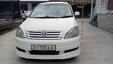 bud e9: Toyota Ipsum: 2002 г., 2.4 л, Автомат, Бензин, Минивэн — 2