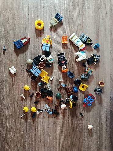 Другие строительные блоки: Набор минифигурок конструкторов-совместимых (формат LEGO) — большая — 31