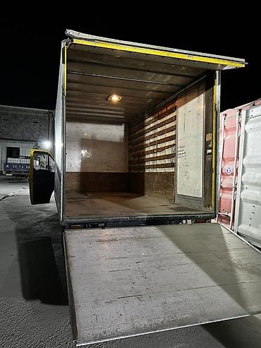Заказать Мерседес грузовой спринтер, Переезд, C грузчиком