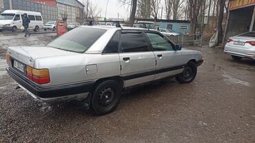 авуди с4: Audi 100: 1989 г., 2.3 л, Механика, Бензин, Седан