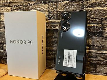 Honor: HONOR 90 – 12 GB RAM + 512 GB ROM - Ekran: 6.7" AMOLED, rezolucija — 8