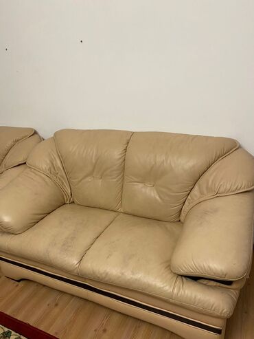 дом из подушек и одеял: Продается диван, в комплекте 3шт