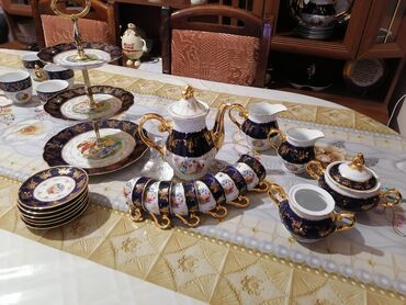 Digər dəstlər və servizlər: Çay, kofe və yemək dəstləri. Göy madonnadır, ideal vəziyyətdə az