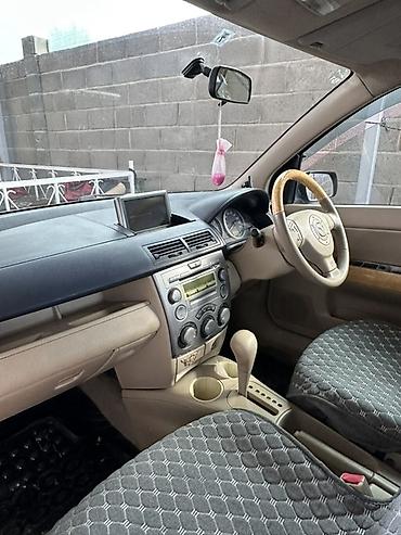 Mazda Verisa: 2003 г., 1.5 л, Автомат, Бензин, Хэтчбэк
