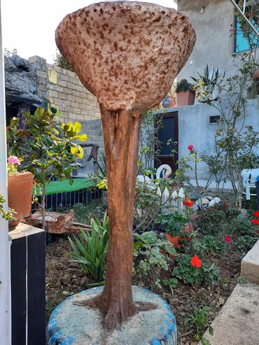 şəkil ölçüləri: Bağ üçün dekorativ dipcək qabı - Tərkib: üst hissə əl işi daş-beton