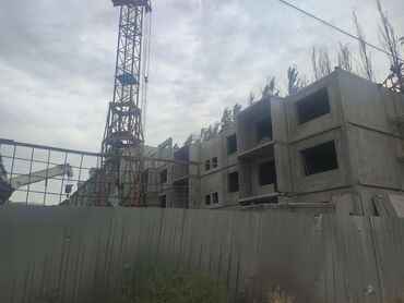 сдаю дом без хозяина бишкек: 3 комнаты, 90 м², 108 серия, 1 этаж, ПСО (под самоотделку)