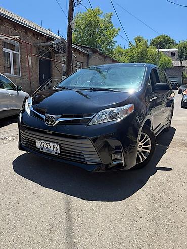 voxy noah: Toyota Sienna: 2020 г., 3.5 л, Автомат, Бензин, Минивэн — 10