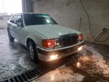 холостого хода: Mercedes-Benz E-Class: 1992 г., 2 л, Механика, Бензин, Седан