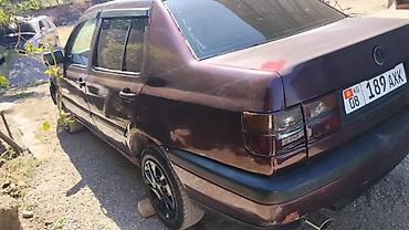 dewoo lanos: Volkswagen Vento: 1994 г., 1.8 л, Механика, Бензин, Седан — 5