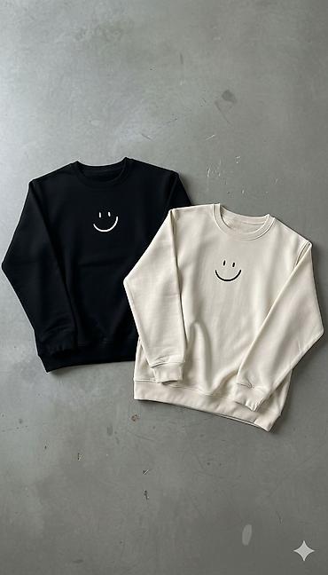 Толстовки: Світшоты унисекс с принтами - Фасон: классический свитшот с круглым — 2