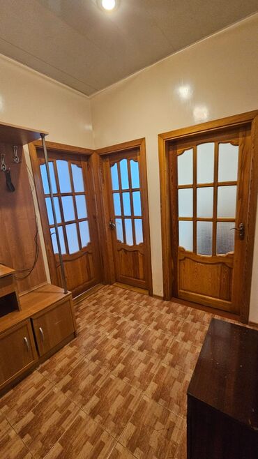 Uzunmüddətli kirayə mənzillər: 3 otaqlı 5/5 YALNIZ AİLƏYƏ kirayə verilir(Azerbaycan vətandaşlığı — 6