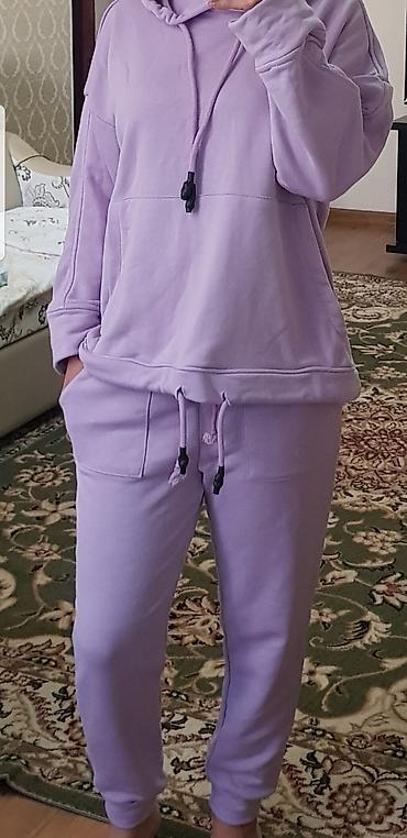 Спортивные костюмы: Отдам вещи даром нуждающимся! — 13