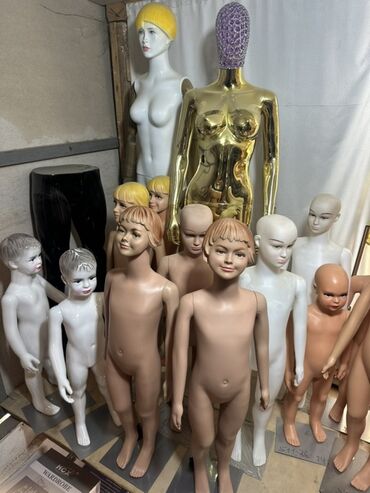 Manekenlər: Kişi, Plastik, plastmas, Qızıl